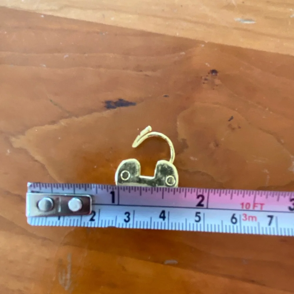 Gold-Plated Heart Lock Pendant - Picture 4 of 4